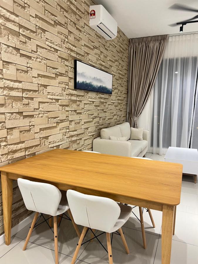 Mucihome Clio 3R2B, Putrajaya Condo Near To Ioi City Mall, Alamanda, Hospital Serdang, Wetland Studio Kru Dll- Non Smoking Home For Malaysian Only Экстерьер фото