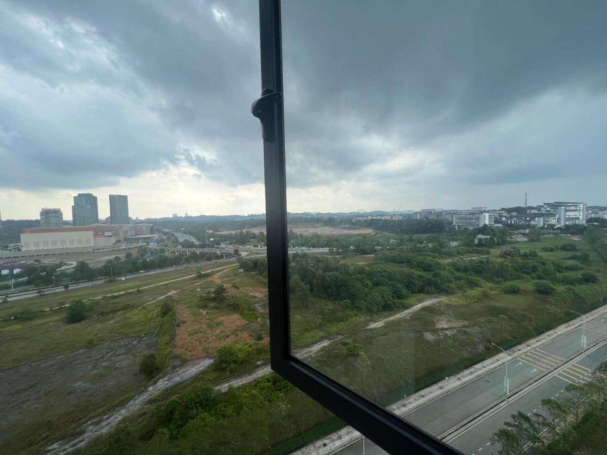 Mucihome Clio 3R2B, Putrajaya Condo Near To Ioi City Mall, Alamanda, Hospital Serdang, Wetland Studio Kru Dll- Non Smoking Home For Malaysian Only Экстерьер фото